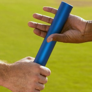 九游电竞站-波士顿红袜队在赛季中期更换总经理